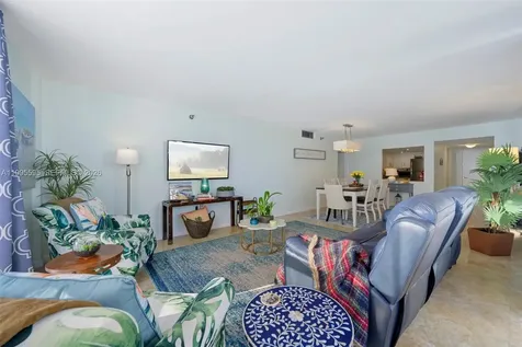 20515 E Country Club Drive Aventura FL 33180