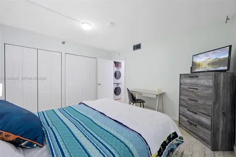 20515 E Country Club Drive Aventura FL 33180