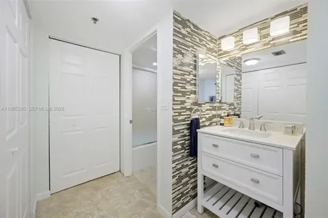 20515 E Country Club Drive Aventura FL 33180