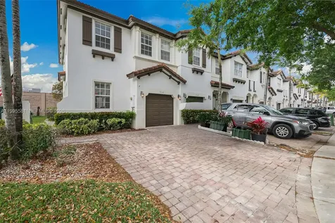 936 NE 29th Terrace Homestead FL 33033