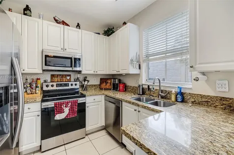 936 NE 29th Terrace Homestead FL 33033