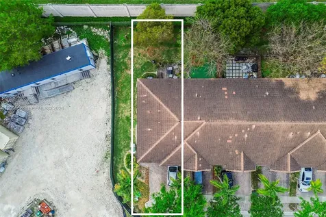936 NE 29th Terrace Homestead FL 33033