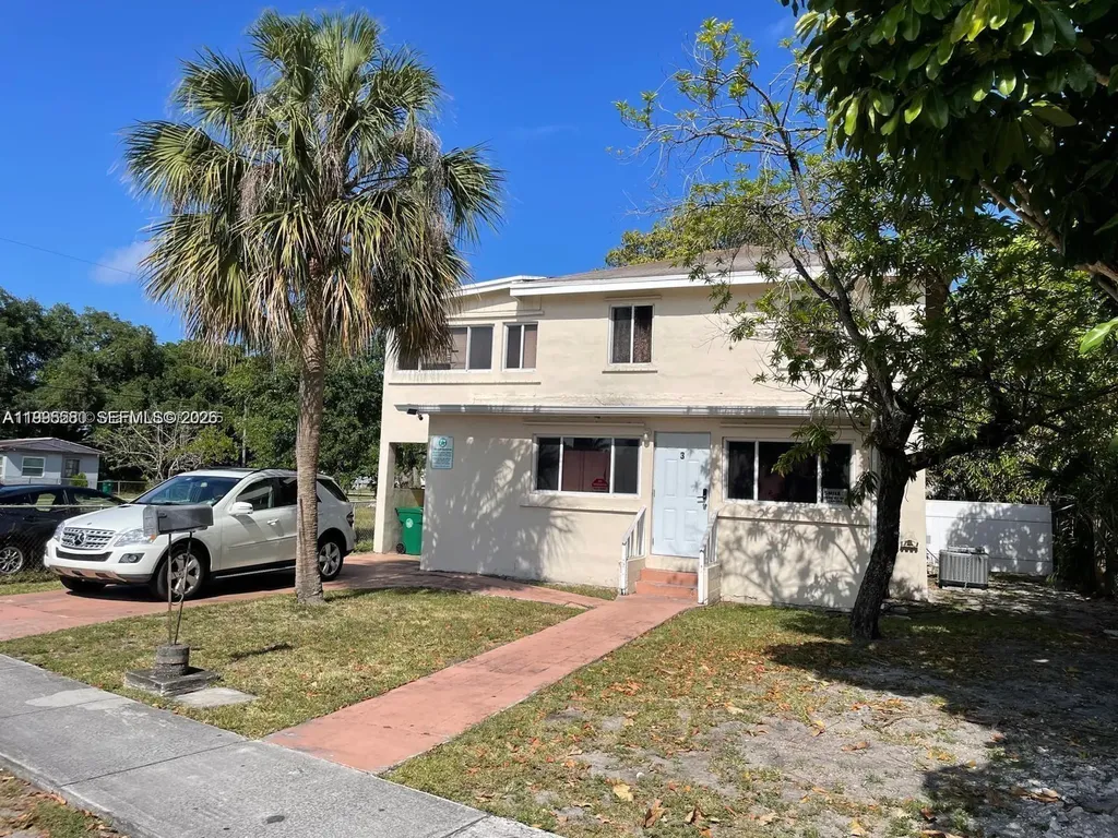 3 SW 7th Avenue Dania Beach FL 33004