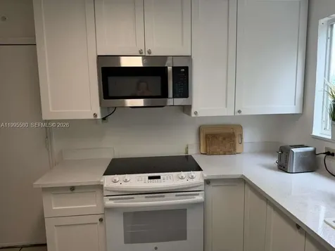 3 SW 7th Avenue Dania Beach FL 33004
