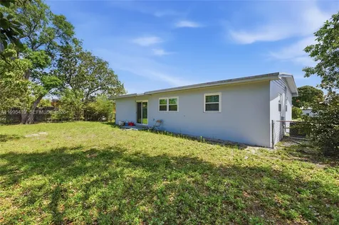 18830 NW 29th Place Miami Gardens FL 33056