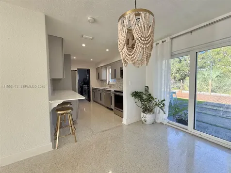 207 SW 12th Avenue Dania Beach FL 33004
