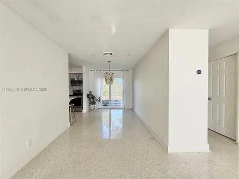 207 SW 12th Avenue Dania Beach FL 33004