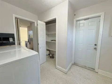 207 SW 12th Avenue Dania Beach FL 33004