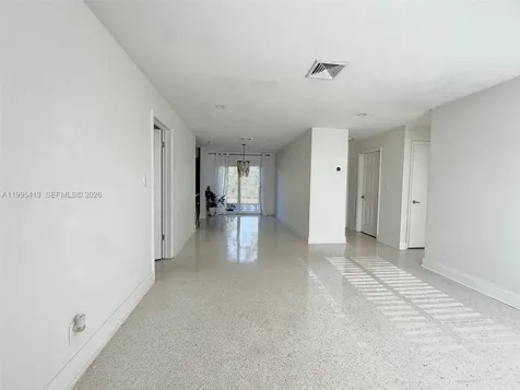 207 SW 12th Avenue Dania Beach FL 33004