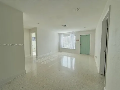 207 SW 12th Avenue Dania Beach FL 33004