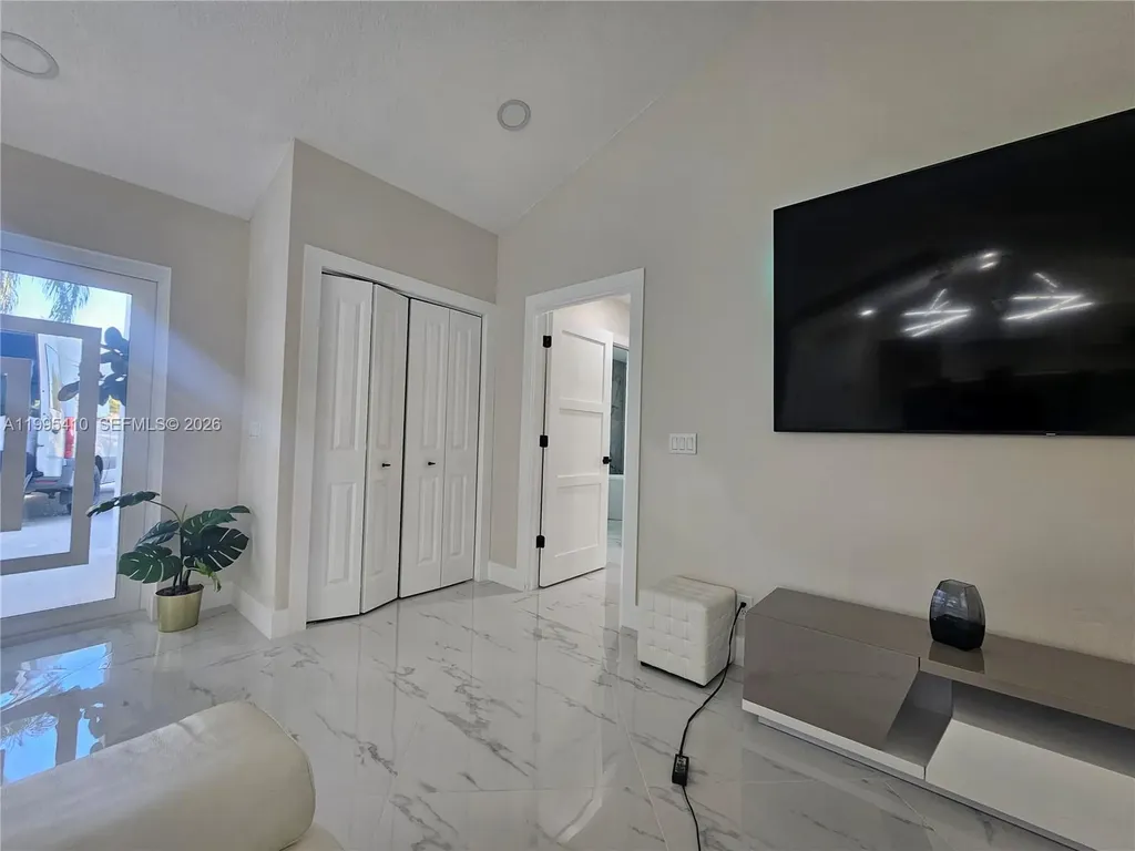 . Alford Court Palm Beach Gardens FL 33418