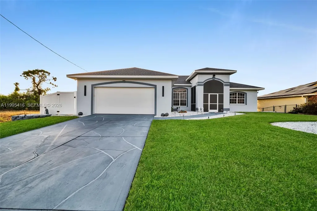 1024 NW 23 Cape Coral FL 33993