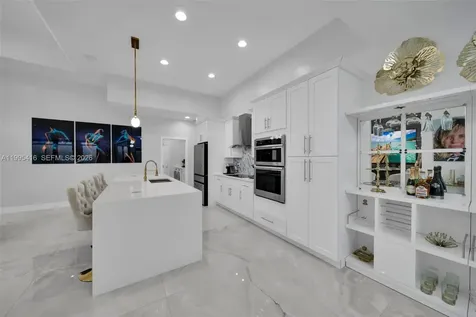 1024 NW 23 Cape Coral FL 33993