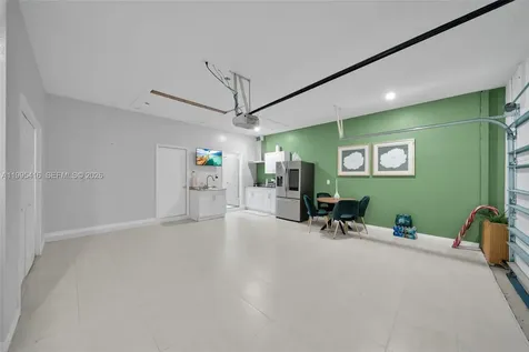 1024 NW 23 Cape Coral FL 33993