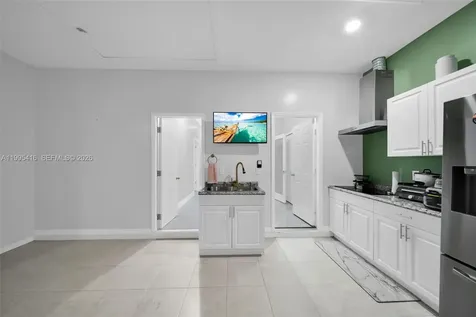 1024 NW 23 Cape Coral FL 33993