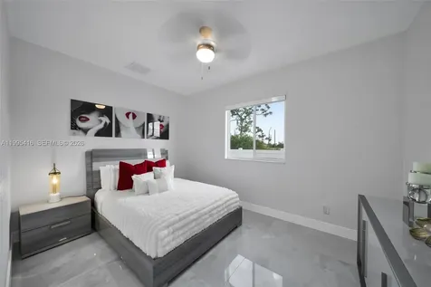 1024 NW 23 Cape Coral FL 33993