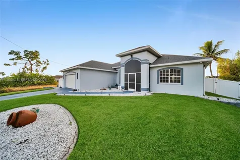 1024 NW 23 Cape Coral FL 33993