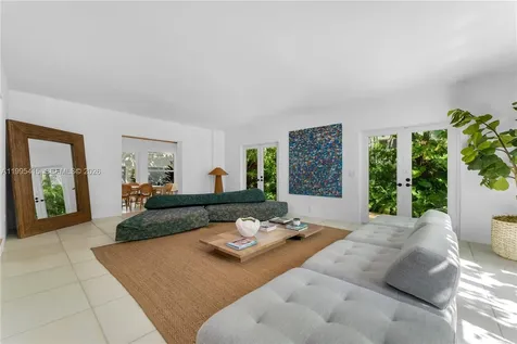 5812 Alton Road Miami Beach FL 33140