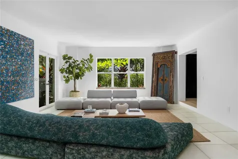 5812 Alton Road Miami Beach FL 33140