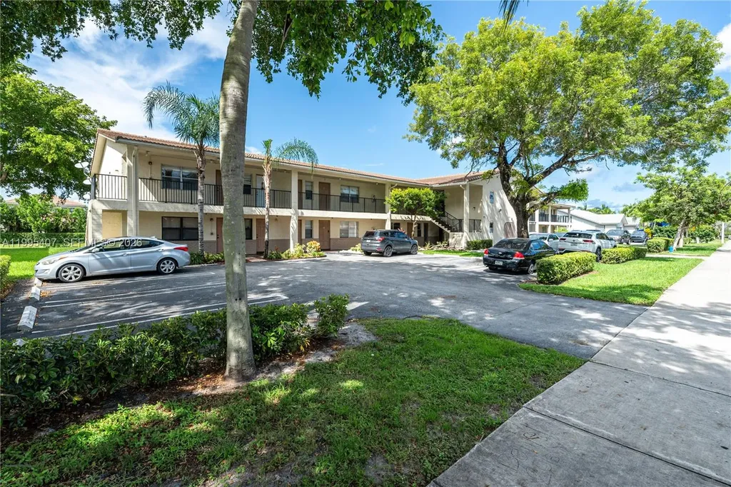 8705 NW 38th Drive Coral Springs FL 33065