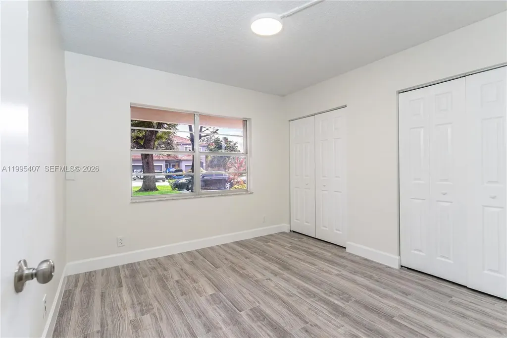 8705 NW 38th Drive Coral Springs FL 33065