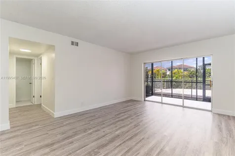 8705 NW 38th Drive Coral Springs FL 33065