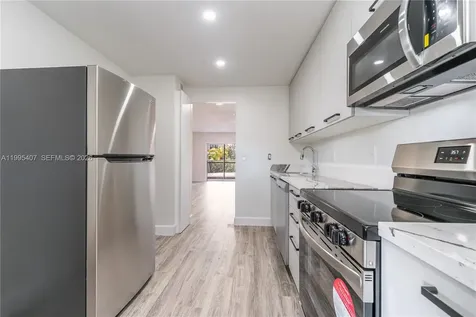 8705 NW 38th Drive Coral Springs FL 33065