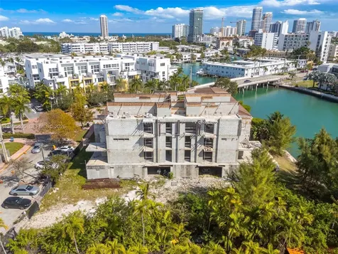 10 S Shore Drive Miami Beach FL 33141