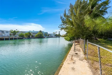 10 S Shore Drive Miami Beach FL 33141