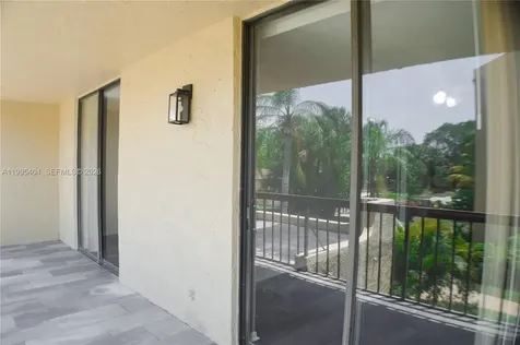 733 SE 1st Way Deerfield Beach FL 33441