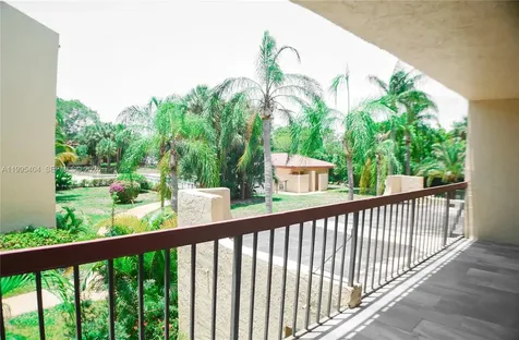 733 SE 1st Way Deerfield Beach FL 33441