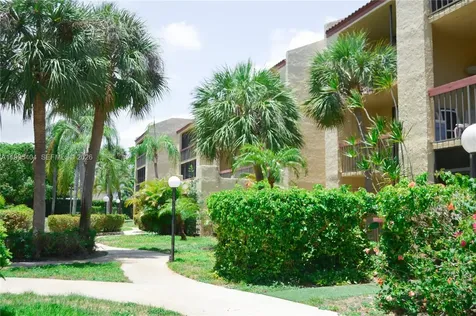 733 SE 1st Way Deerfield Beach FL 33441