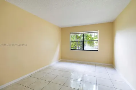 9022 NW 28th Drive Coral Springs FL 33065