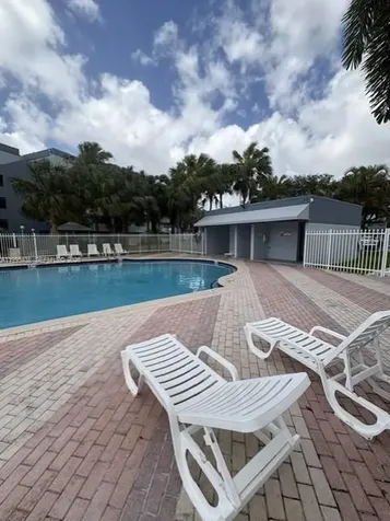 9351 Fontainebleau Boulevard Miami FL 33172