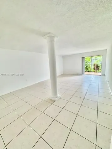 9351 Fontainebleau Boulevard Miami FL 33172