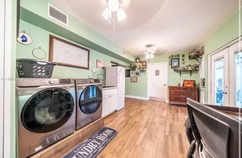 6890 SW 57th Street Davie FL 33314