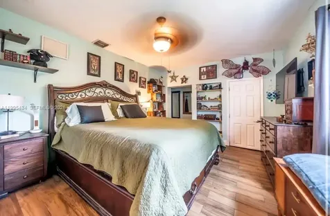 6890 SW 57th Street Davie FL 33314