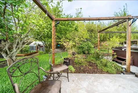 6890 SW 57th Street Davie FL 33314