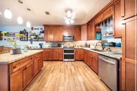 6890 SW 57th Street Davie FL 33314