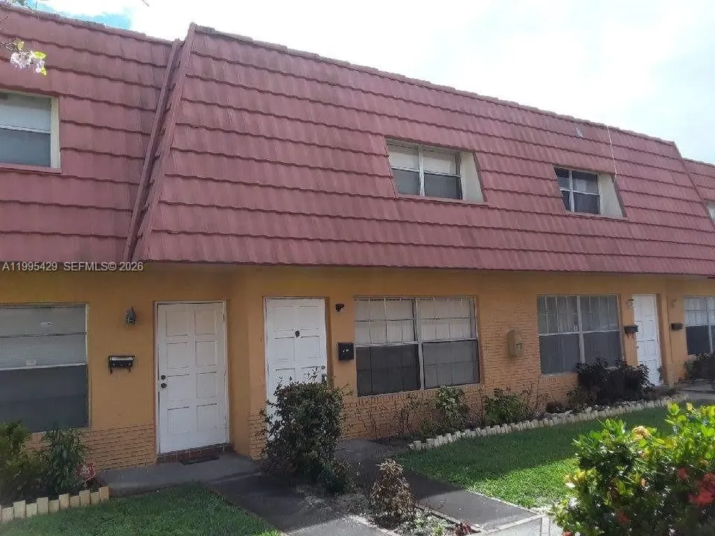 2604 NW 52nd Avenue Lauderhill FL 33313