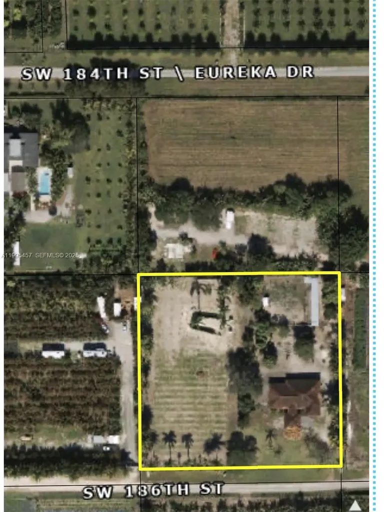 184XX SW 207 Miami FL 33187