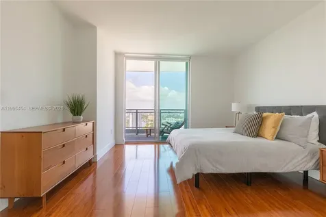 90 SW 3rd Street Miami FL 33130