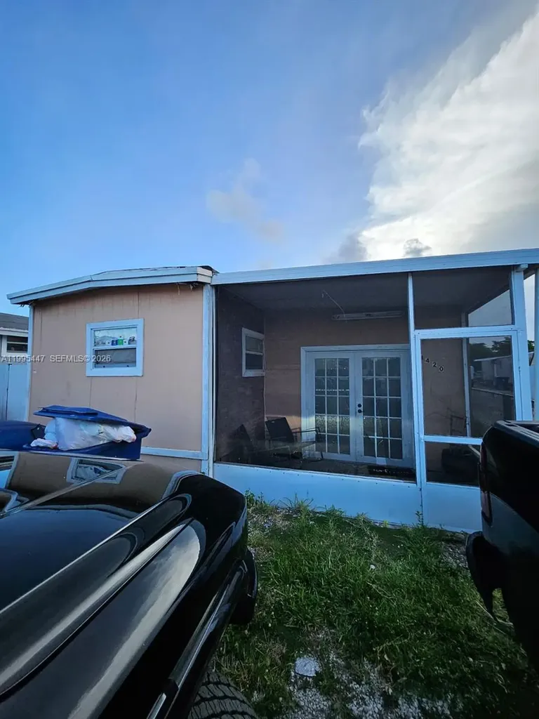 1420 SW 129 Court Miami FL 33184