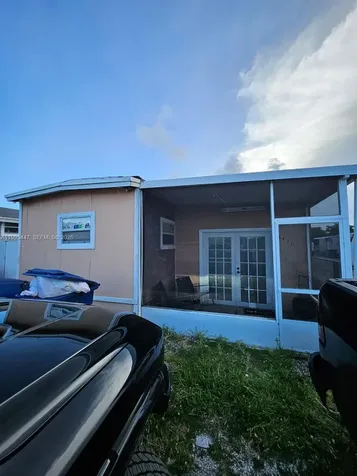 1420 SW 129 Court Miami FL 33184