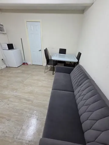 1420 SW 129 Court Miami FL 33184