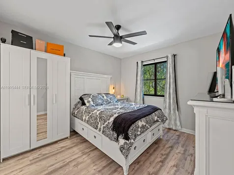22441 SW 88th Place Cutler Bay FL 33190