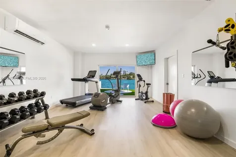 9881 E Bay Harbor Drive Bay Harbor Islands FL 33154