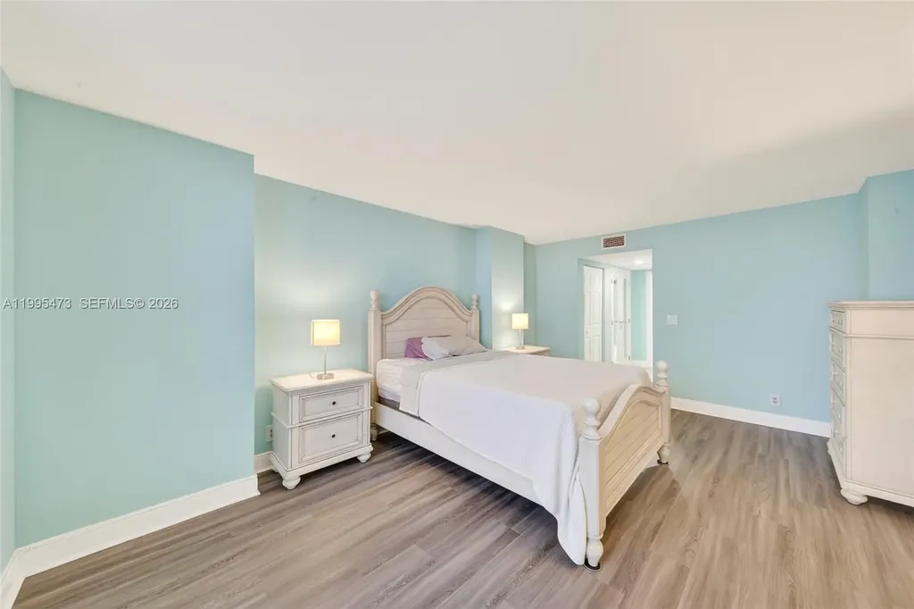 2301 S Ocean Drive Hollywood FL 33019