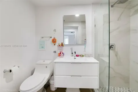 560 Hampton Lane Key Biscayne FL 33149