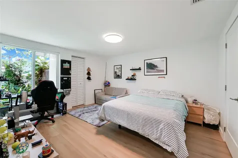 560 Hampton Lane Key Biscayne FL 33149